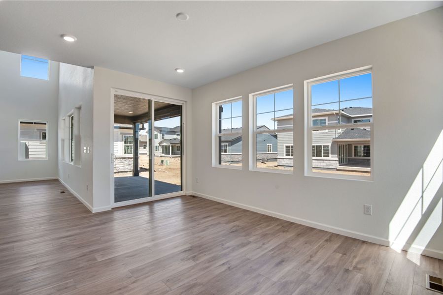 Spacious, unfurnished interior of a new home in The Aurora Highlands, Aurora (Image 21).