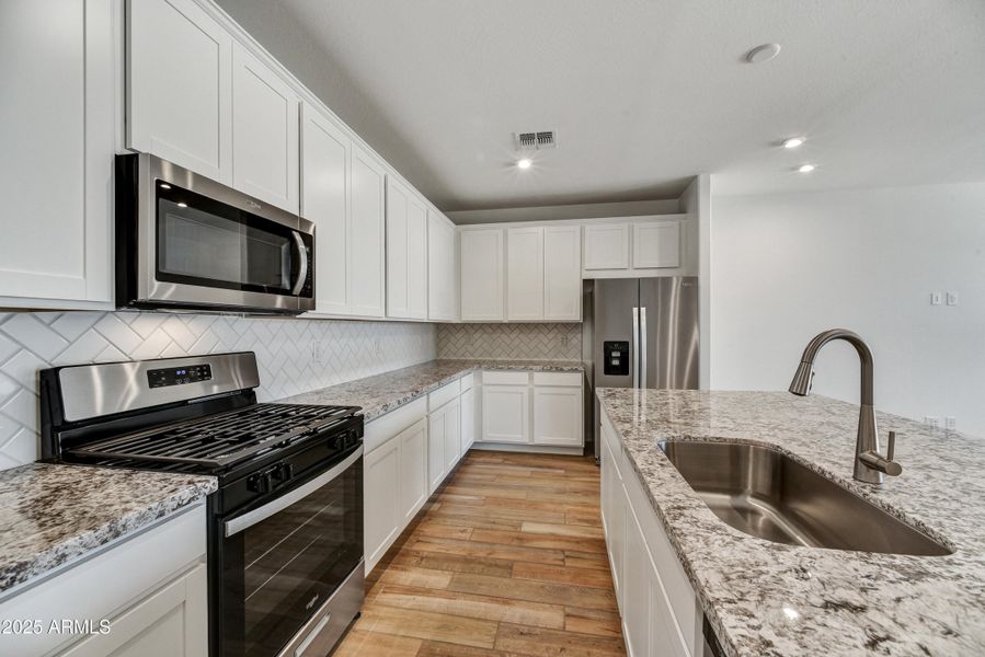 07-Kitchen 07-Kitchen