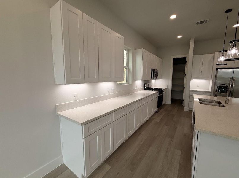 Image 21 of a home in .