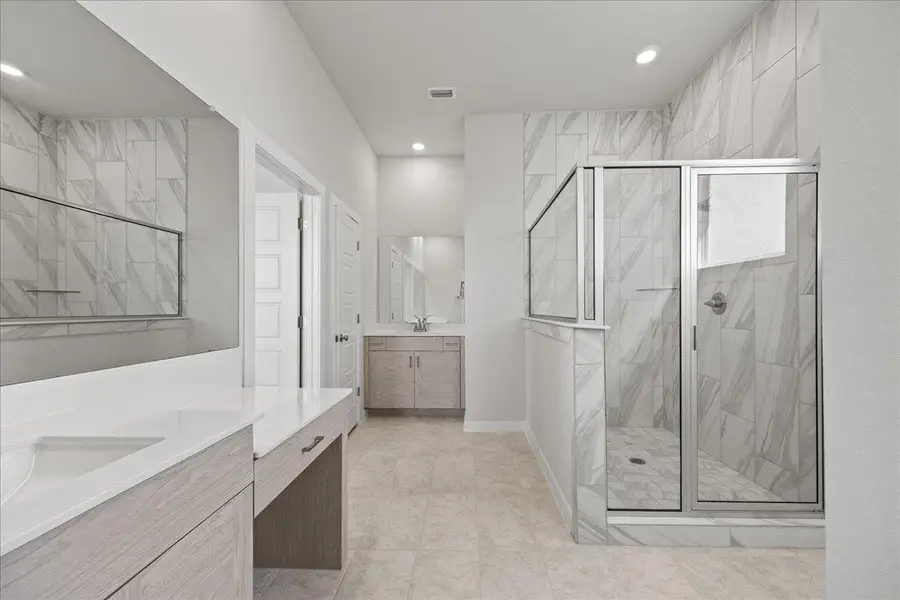 MOVE IN READY MOVE IN READY