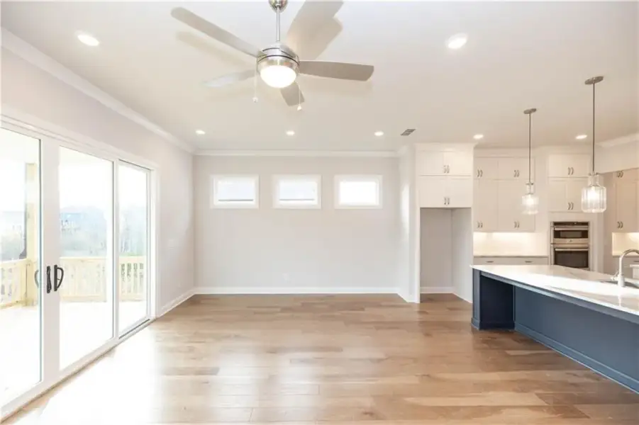 Spacious, unfurnished interior of a new home in Aberdeen, Hoschton (Image 51).