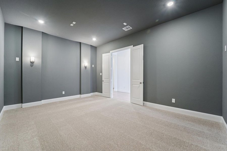 Spacious, unfurnished interior of a new home in Meridiana 70', Manvel (Image 41).