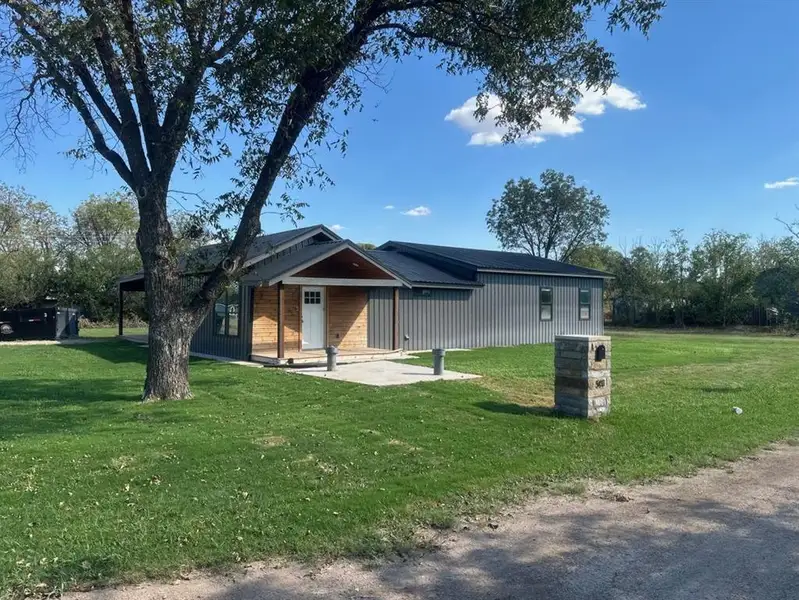 Image 10 of a home in .