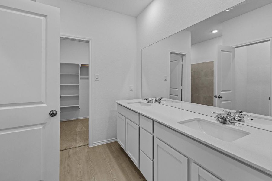 Furnished interior view inside a new home in Clayton Ranch, Copperas Cove (Image 9).