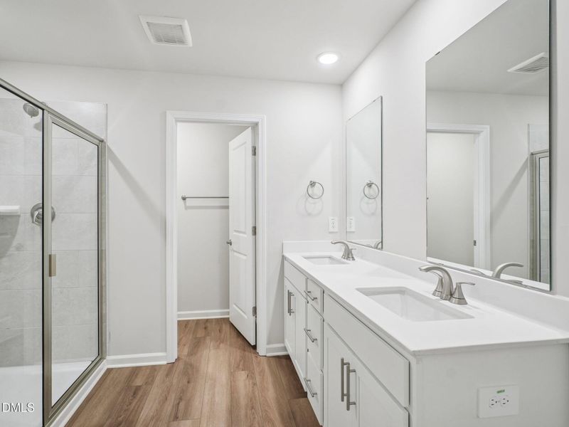 32-web-or-mls-Raleigh - River Glen - 644 32-web-or-mls-Raleigh - River Glen - 644