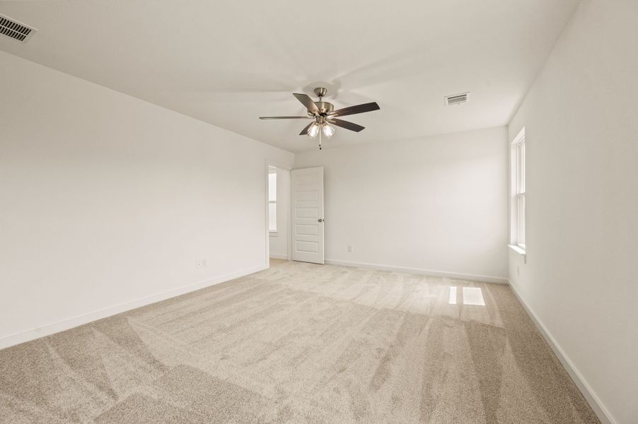 Spacious, unfurnished interior of a new home in Gatlin Ranch, Springtown (Image 22).