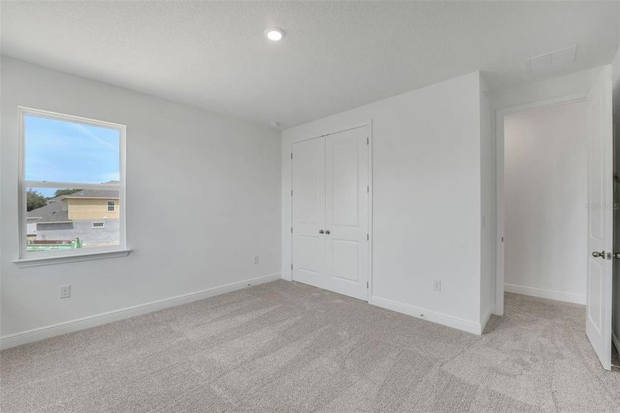Spacious, unfurnished interior of a new home in Avalon Woods, Winter Garden (Image 20).