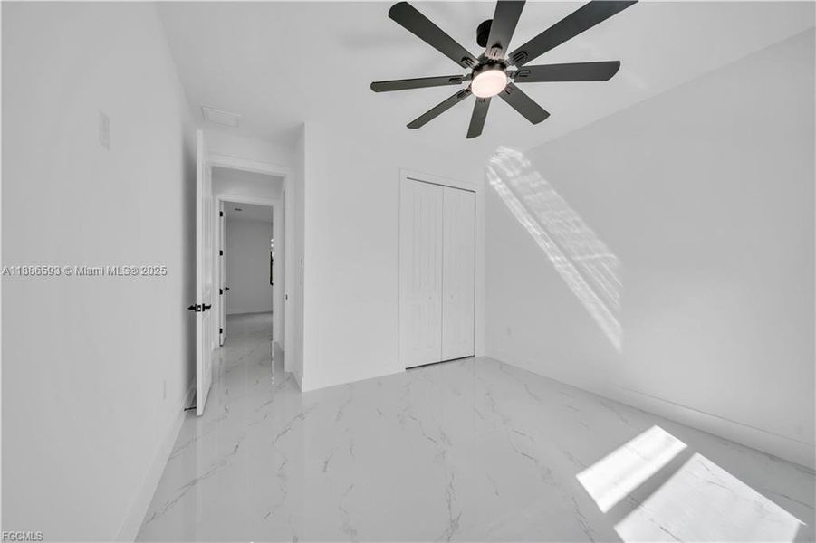 Image 19 of a home in . Image 19 of a home in .