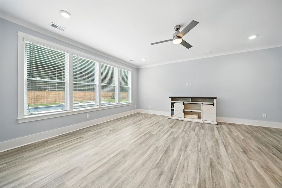 Spacious, unfurnished interior of a new home in , Ravenel (Image 18).