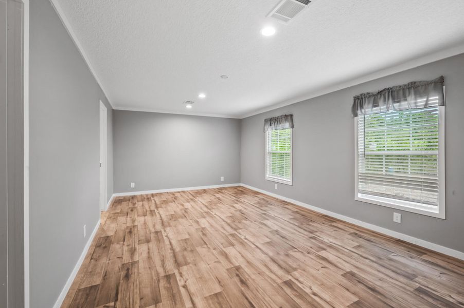Spacious, unfurnished interior of a new home in , Eutawville (Image 19).