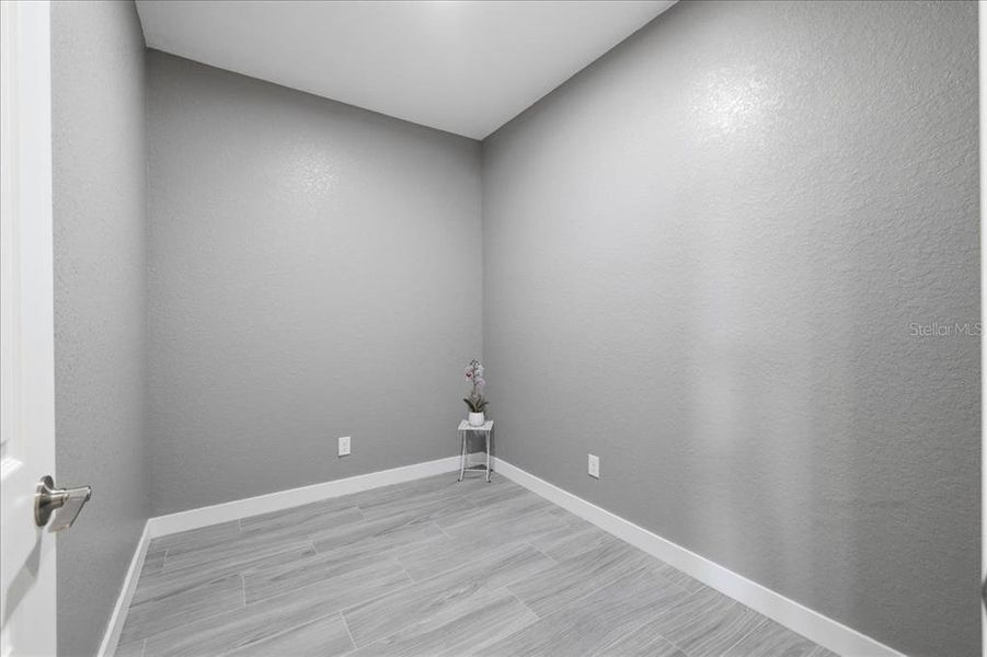 Spacious, unfurnished interior of a new home in , North Port (Image 35).