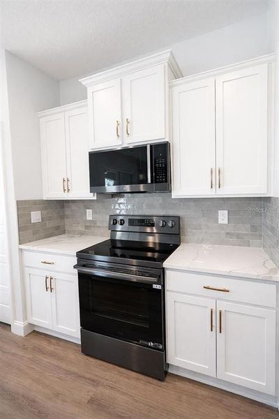 Furnished interior view inside a new home in , Palm Coast (Image 6).