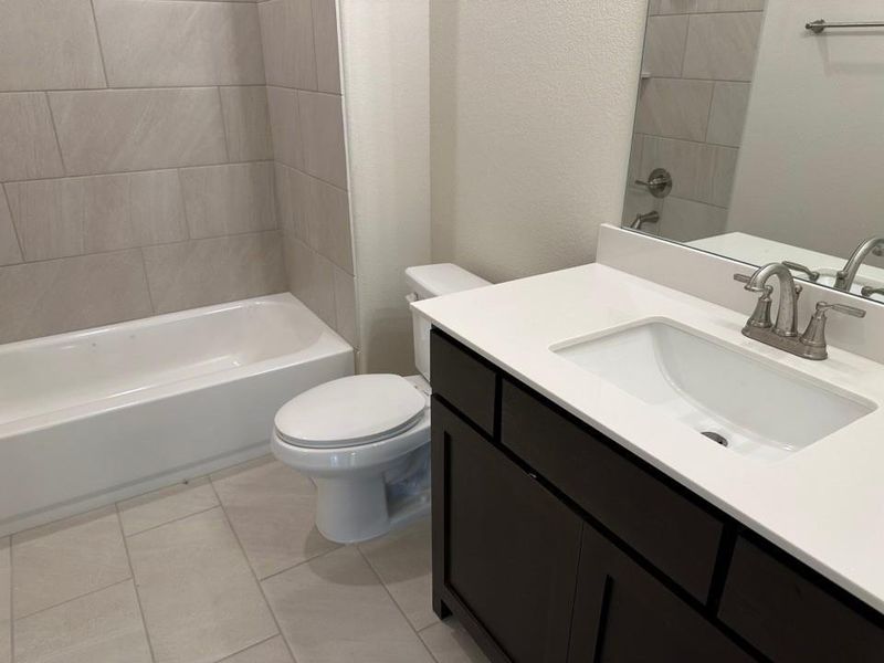 Furnished interior view inside a new home in Fannin Ranch, Leonard (Image 9).