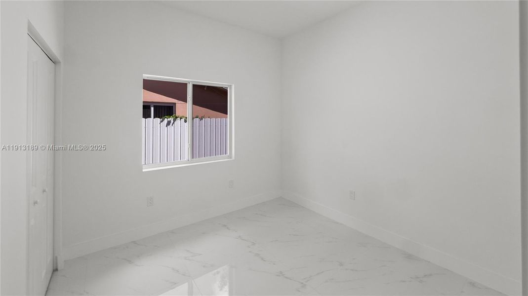 Spacious, unfurnished interior of a new home in , Miami (Image 33).