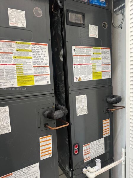 Close-up of interior finishes inside a home in , Fort Lauderdale (Image 17).