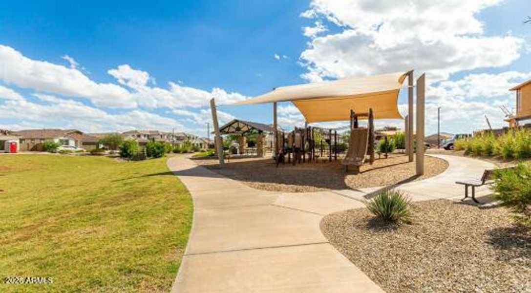 Los Cielos at Rancho Mercado Community