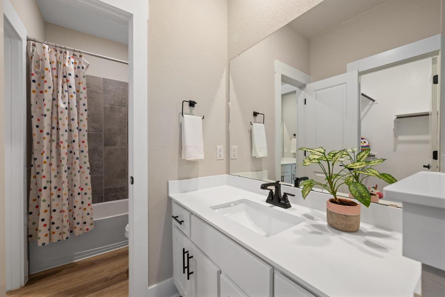 Furnished interior view inside a new home in Bryson, Leander (Image 14). Furnished interior view inside a new home in Bryson, Leander (Image 14).