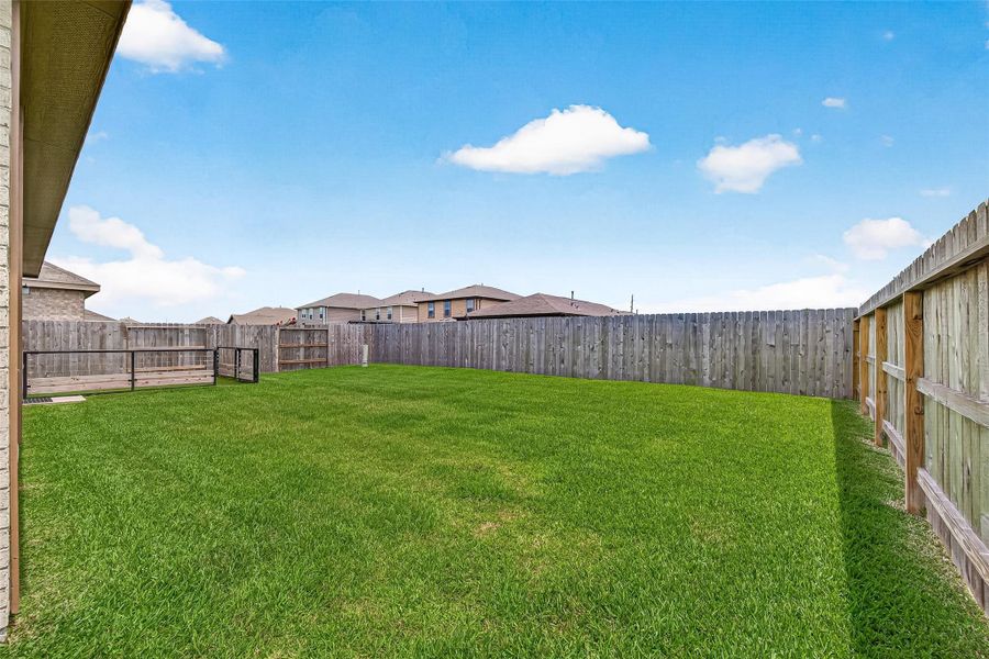 Exterior details and patio area of a home in , Houston (Image 29). Exterior details and patio area of a home in , Houston (Image 29).