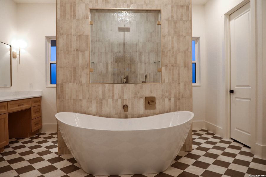 Furnished interior view inside a new home in , Bandera (Image 6).