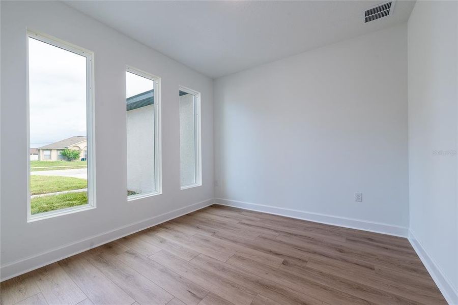 Spacious, unfurnished interior of a new home in , North Port (Image 33).