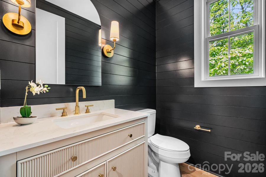 Furnished interior view inside a new home in , Lincolnton (Image 10).