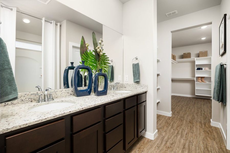Representative furnished interior of a home built from the Duranta by Hakes Brothers in The Heights at Riverbend II, Brownsville (Image 43).