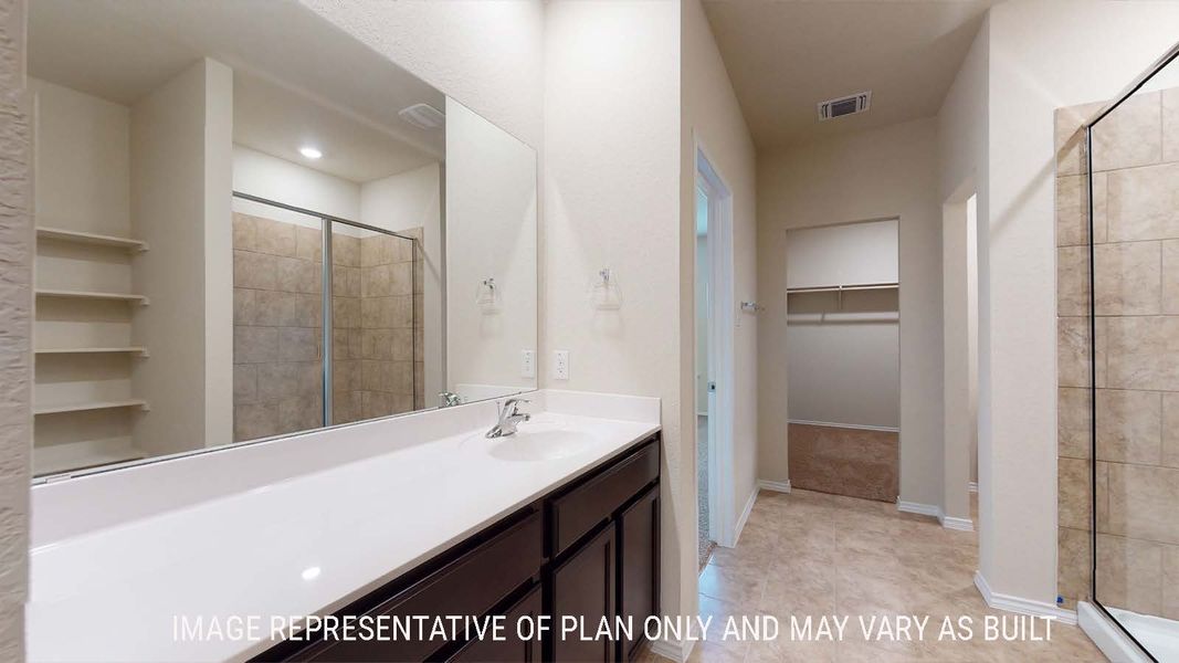Representative furnished interior of a home built from the Perry by D.R. Horton in Park Meadows, Lorena (Image 10).