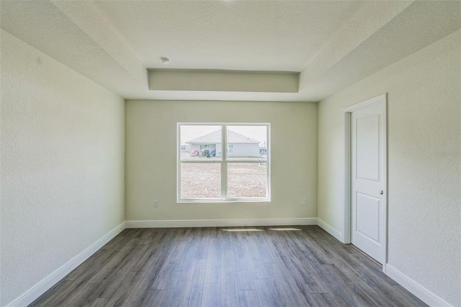 Spacious, unfurnished interior of a new home in , Ocala (Image 12).