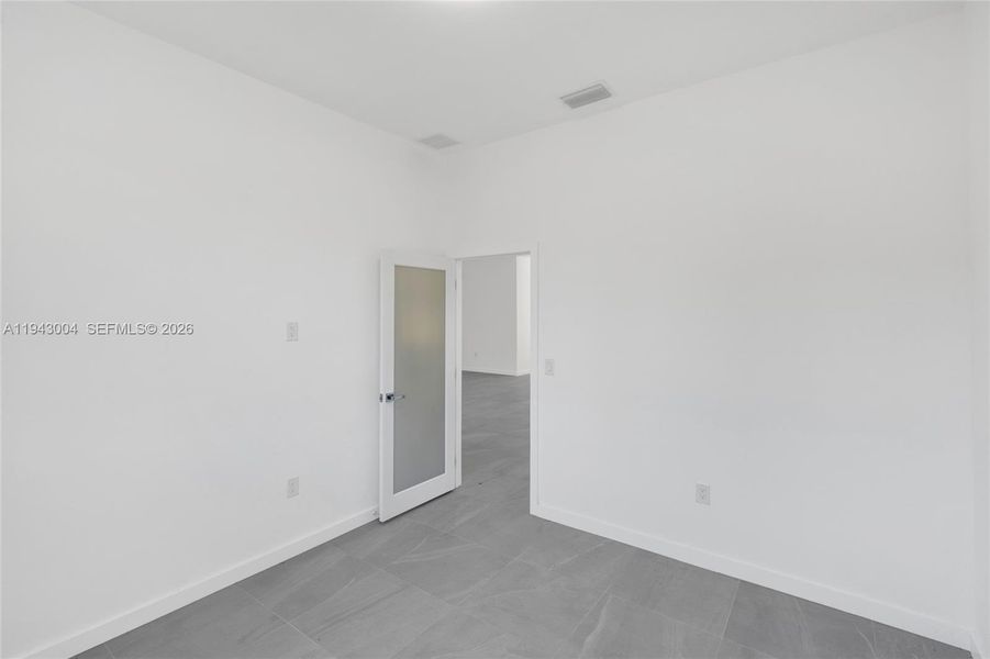 Spacious, unfurnished interior of a new home in , Lehigh Acres (Image 35).