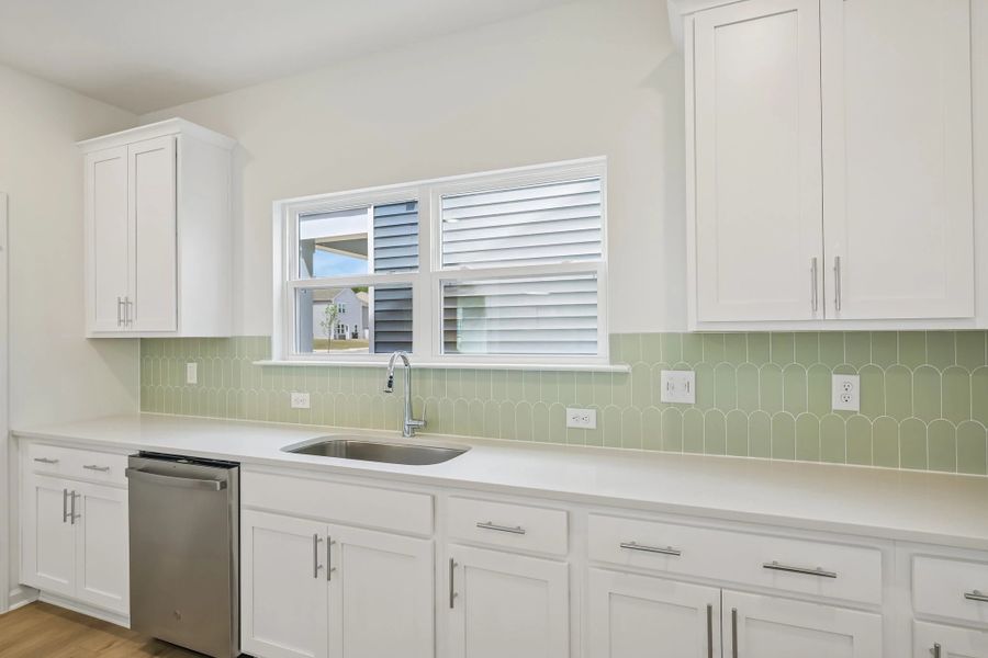 Representative images and renderings are for illustrative purposes. Actual structural options and design finishes of home may vary. Representative images and renderings are for illustrative purposes. Actual structural options and design finishes of home may vary.