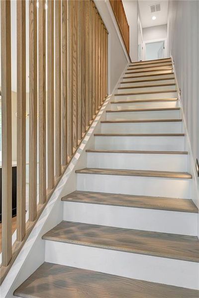 Spacious, unfurnished interior of a new home in , Atlanta (Image 72).