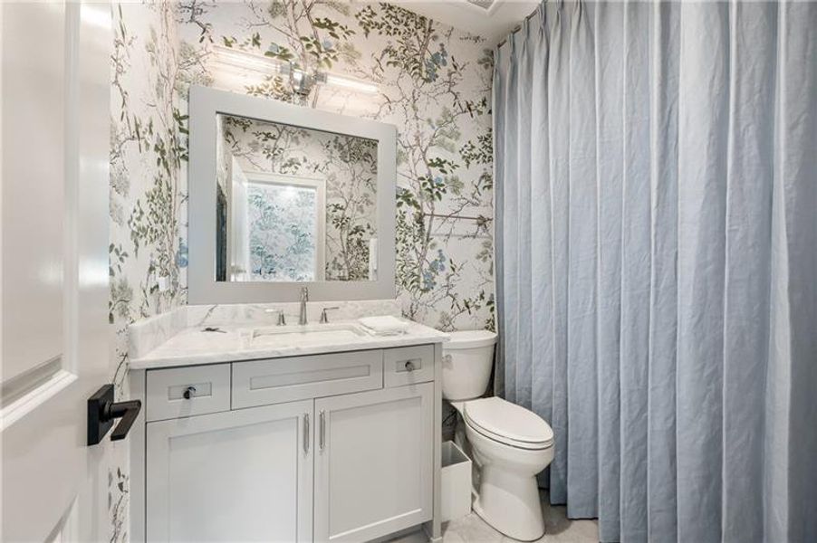 Furnished interior view inside a new home in Manor Estates, Alpharetta (Image 35).
