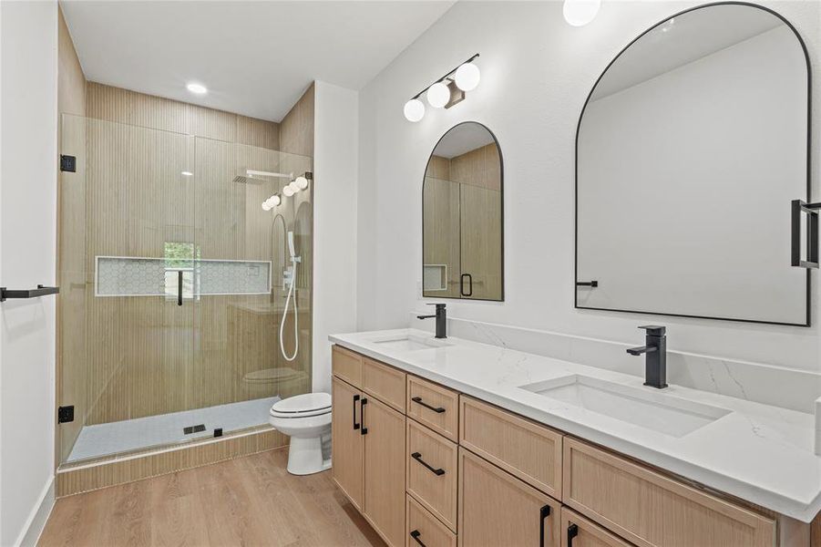 Furnished interior view inside a new home in , Dallas (Image 7).