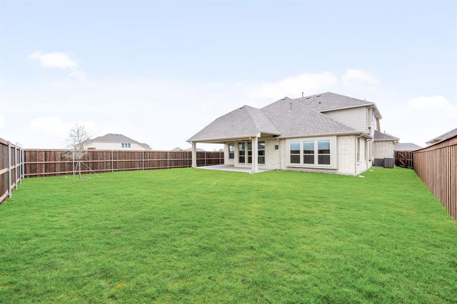Exterior details and patio area of a home in Meraki, Forney (Image 21).