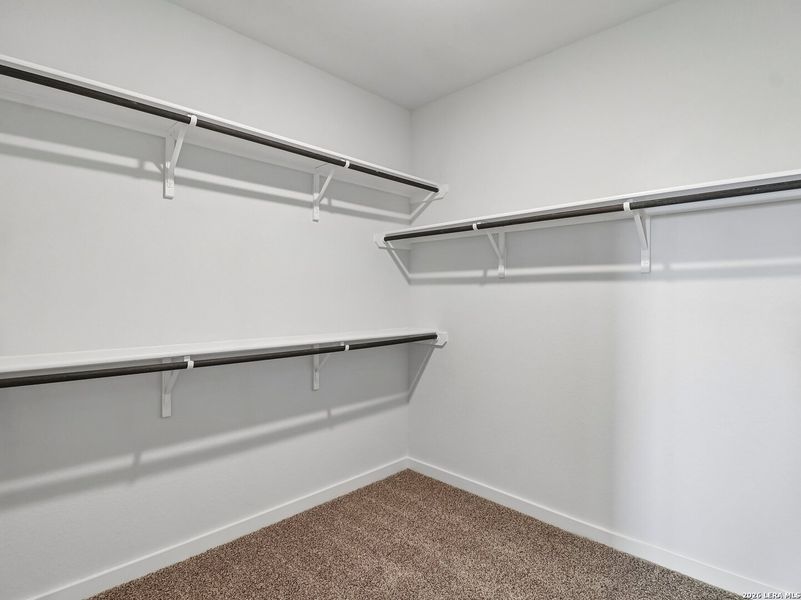 Spacious, unfurnished interior of a new home in Talley Fields, San Antonio (Image 23).