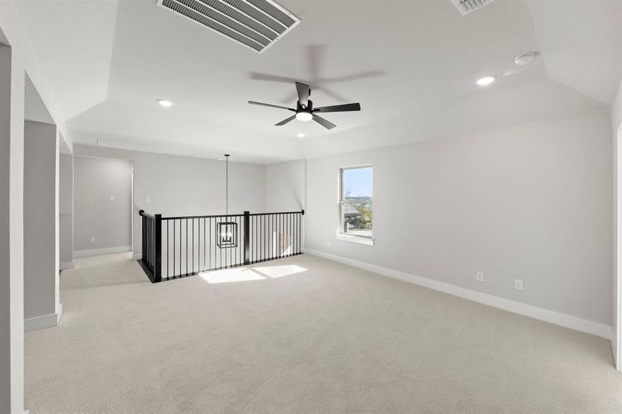 Spacious, unfurnished interior of a new home in Valencia on The Lake, Little Elm (Image 19).