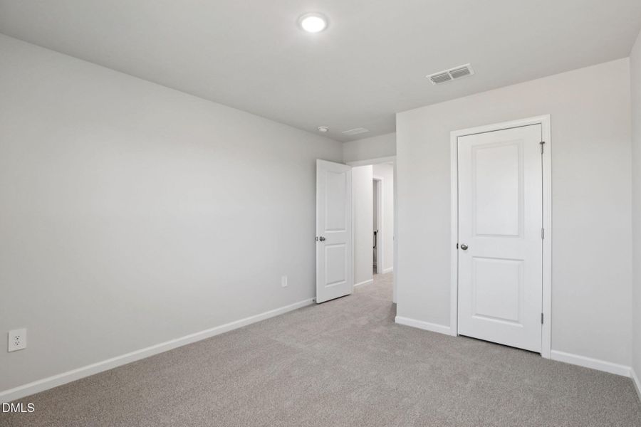 33-web-or-mls-Raleigh- River Glen-36 Hof