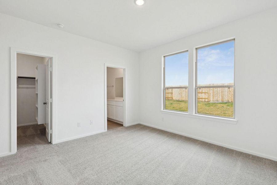 Spacious, unfurnished interior of a new home in River Ranch, Dayton (Image 19).