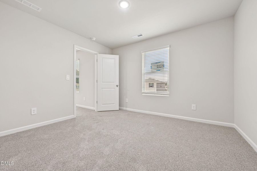 20-web-or-mls-Raleigh - Oak Manor - 608