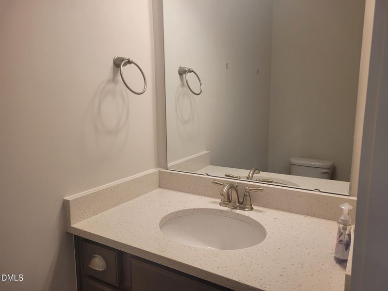 EP 119 Powder Room EP 119 Powder Room