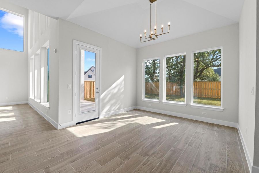 Spacious, unfurnished interior of a new home in Parmer Ranch, Georgetown (Image 21).