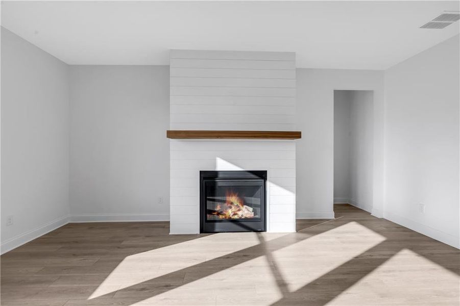 Spacious, unfurnished interior of a new home in Pickens Bluff, Hiram (Image 17).
