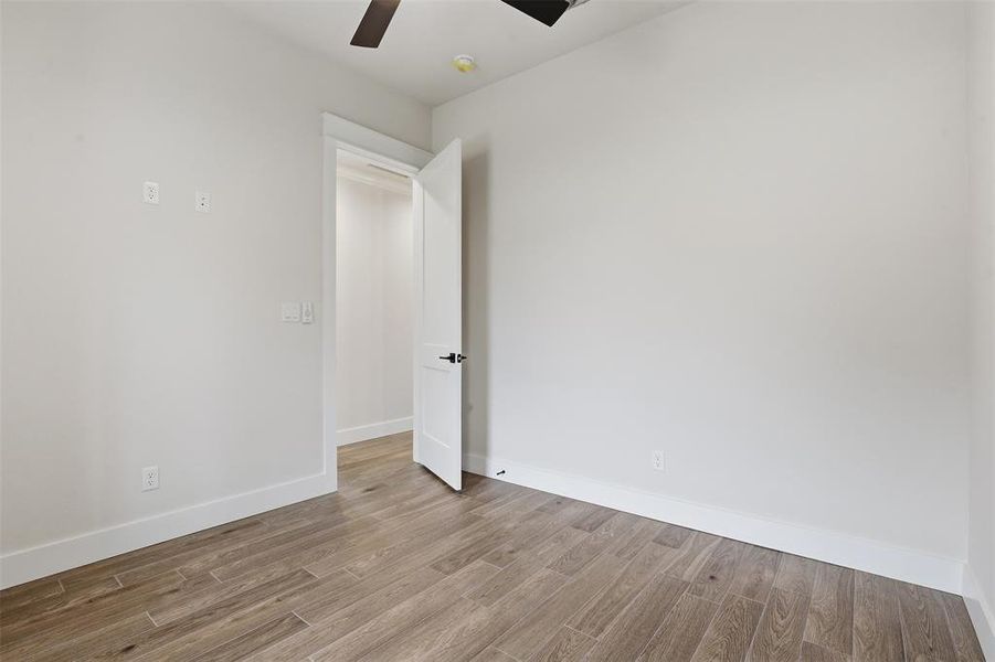 Spacious, unfurnished interior of a new home in , Granbury (Image 26).