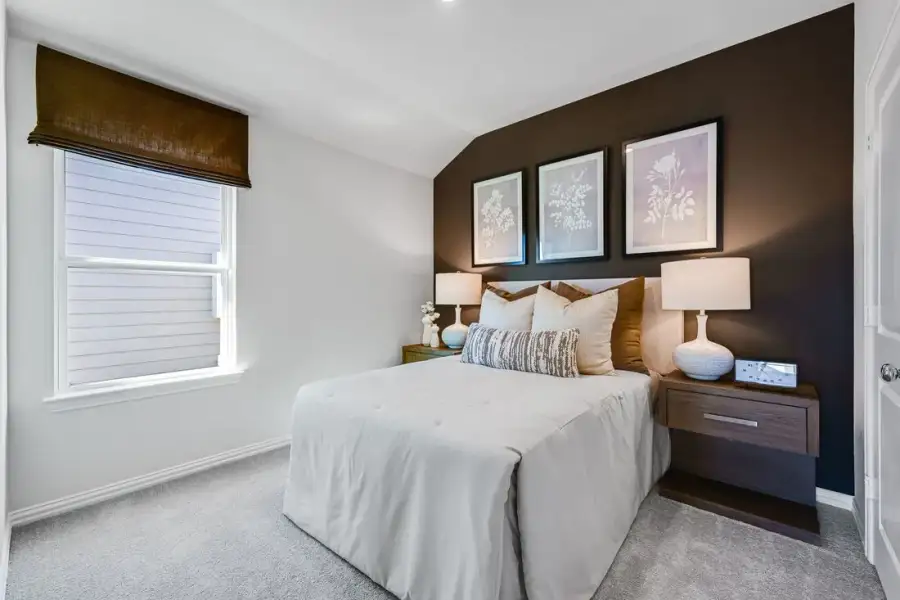 Furnished interior view inside a new home in Madero 50s, Fort Worth (Image 16).