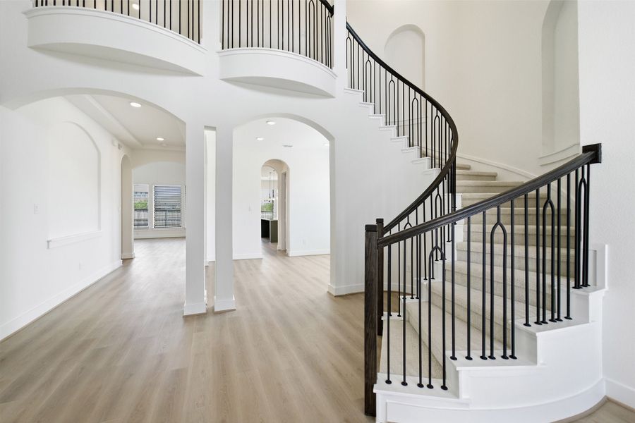 Spacious, unfurnished interior of a new home in Sunfield, Buda (Image 22). Spacious, unfurnished interior of a new home in Sunfield, Buda (Image 22).
