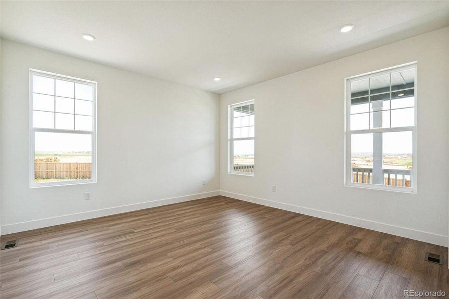 Spacious, unfurnished interior of a new home in Windsong, Thornton (Image 14).