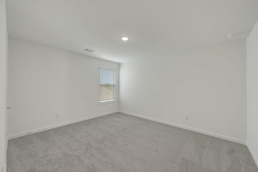 Spacious, unfurnished interior of a new home in Summerview, Fulshear (Image 19).