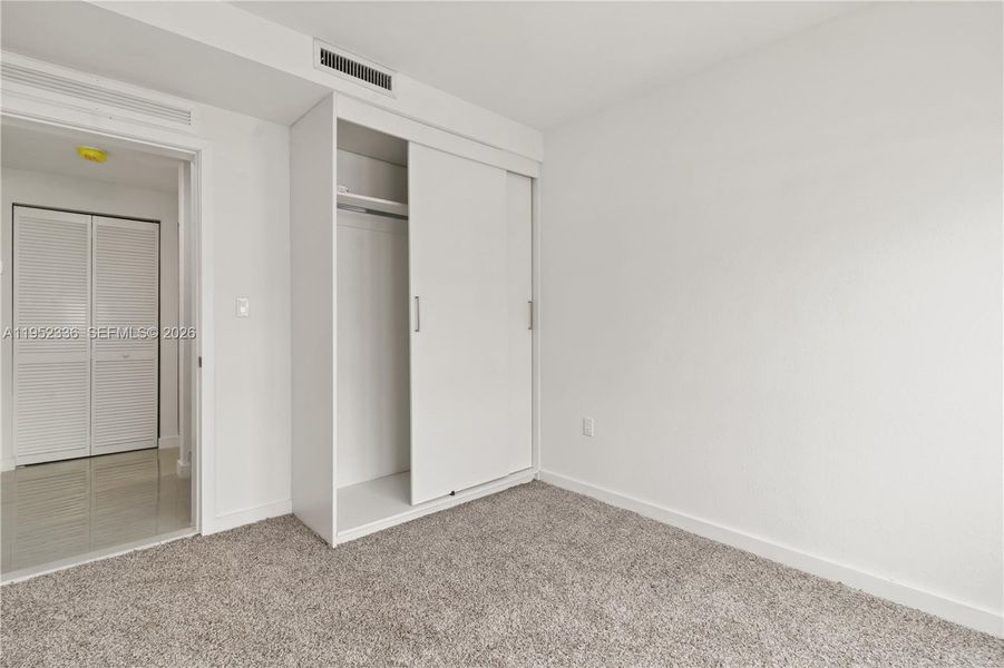 Spacious, unfurnished interior of a new home in , Homestead (Image 16).