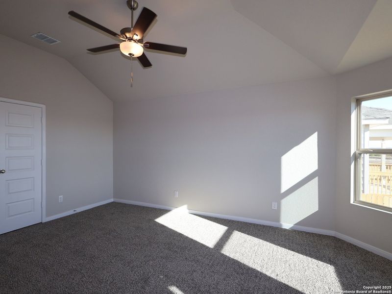 Spacious, unfurnished interior of a new home in Paloma Park, Converse (Image 24). Spacious, unfurnished interior of a new home in Paloma Park, Converse (Image 24).