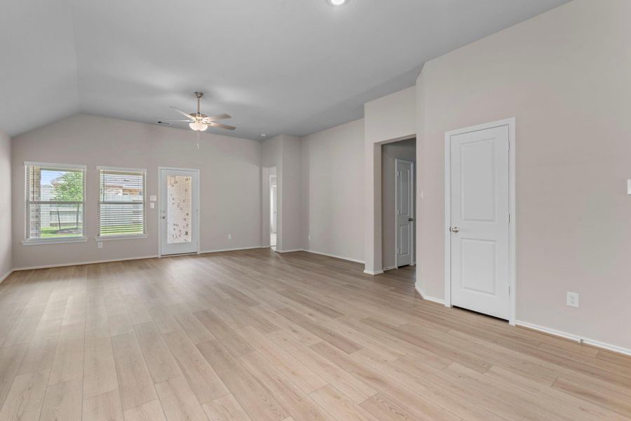 Spacious, unfurnished interior of a new home in Pomona 50' & 55', Manvel (Image 10). Spacious, unfurnished interior of a new home in Pomona 50' & 55', Manvel (Image 10).